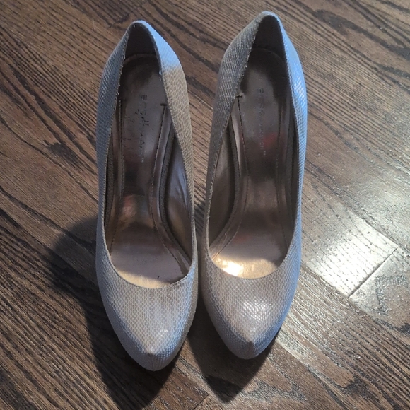 BCBGeneration Beige Textured Heels - Picture 1 of 4